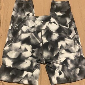 Lululemon Black and White Patterned Leggings